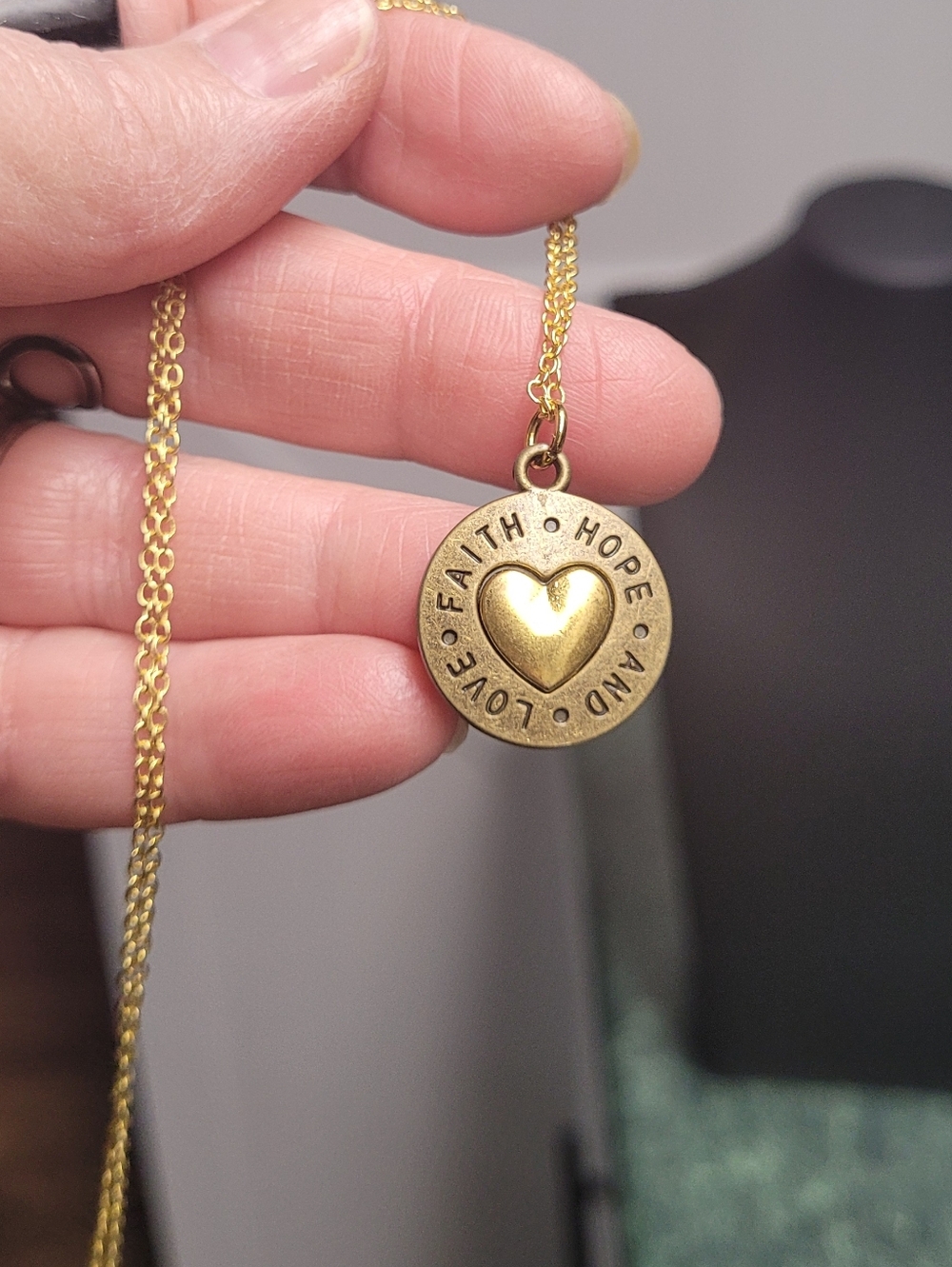 Hand Crafted Gold-Tone 'Love Faith Hope' Heart Medallion Necklace